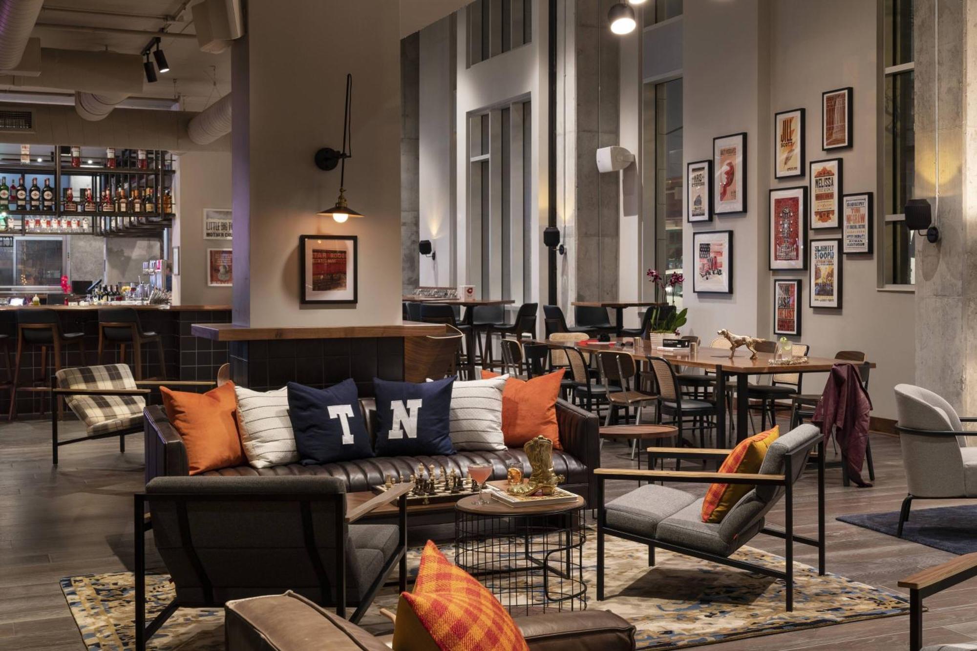 Moxy Nashville Vanderbilt Area Экстерьер фото