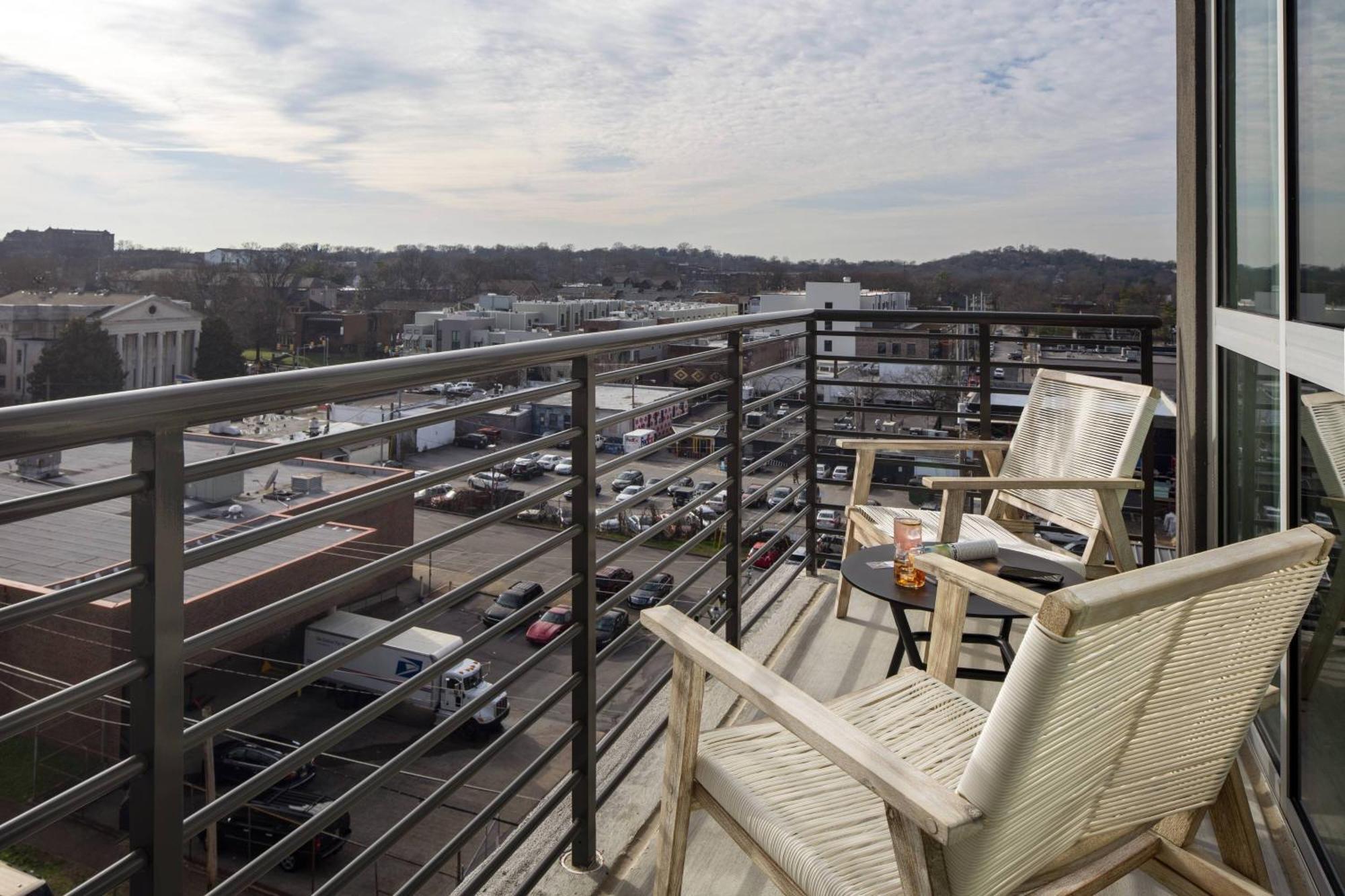 Moxy Nashville Vanderbilt Area Экстерьер фото