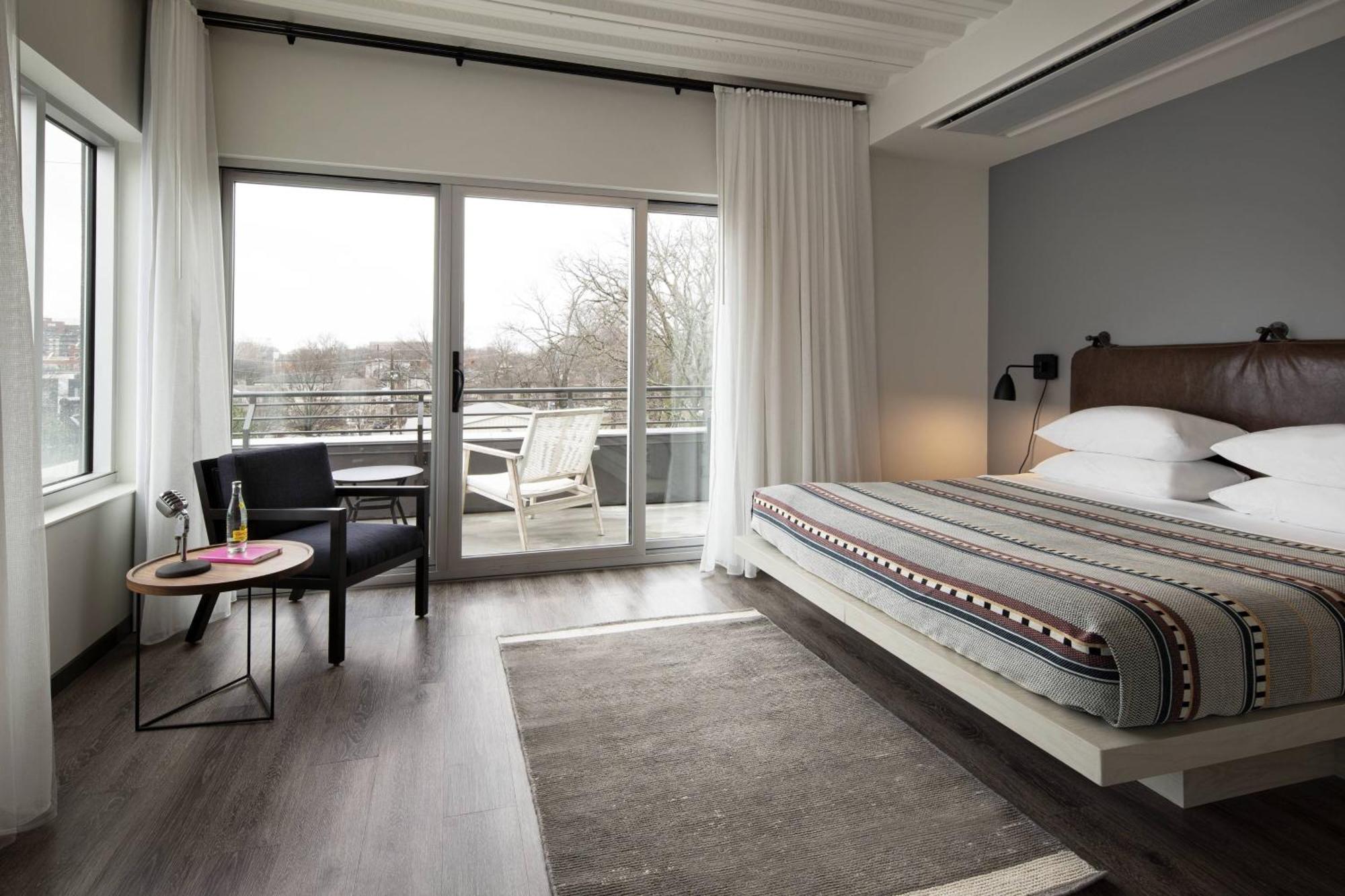Moxy Nashville Vanderbilt Area Экстерьер фото