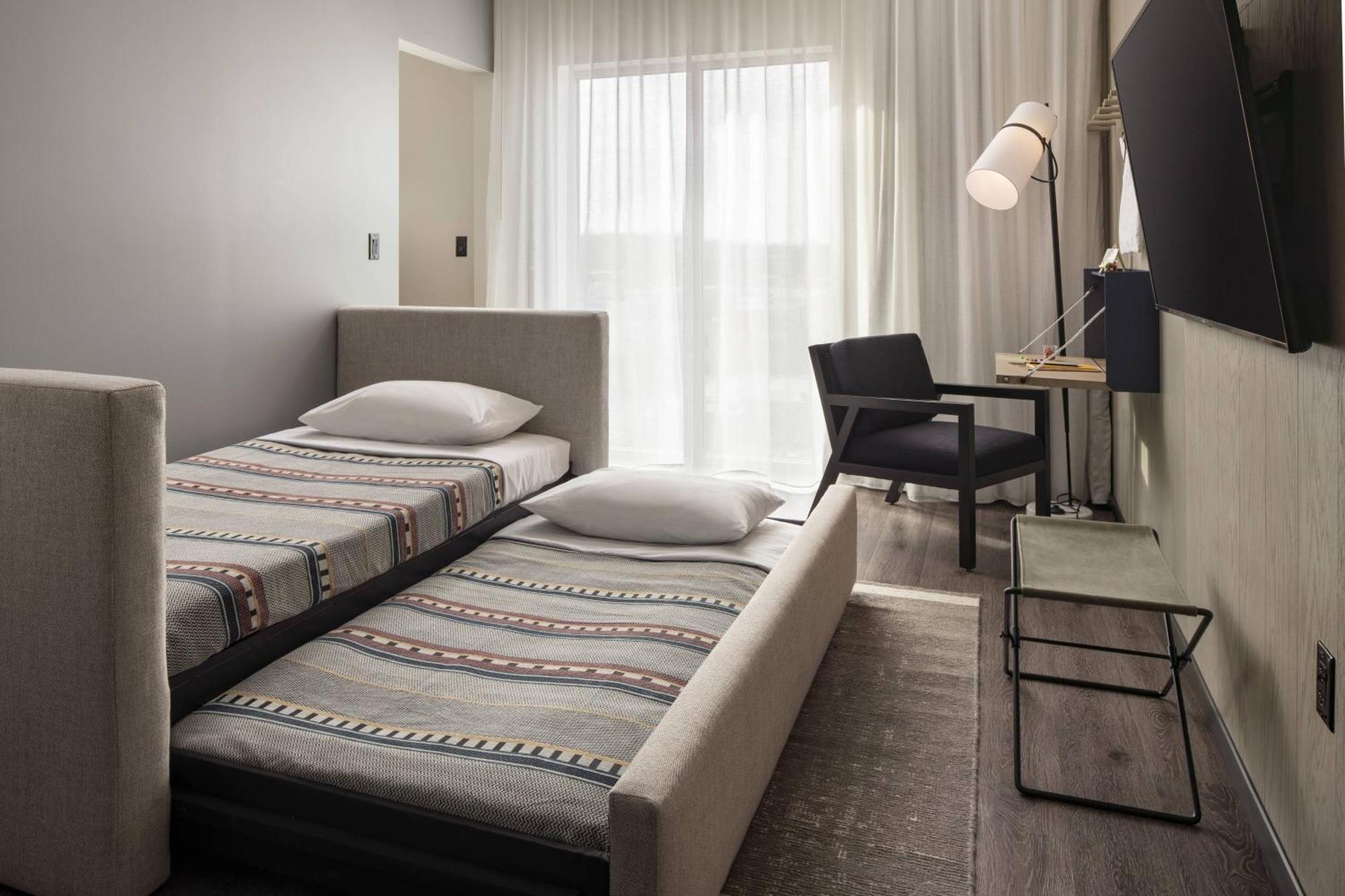 Moxy Nashville Vanderbilt Area Экстерьер фото